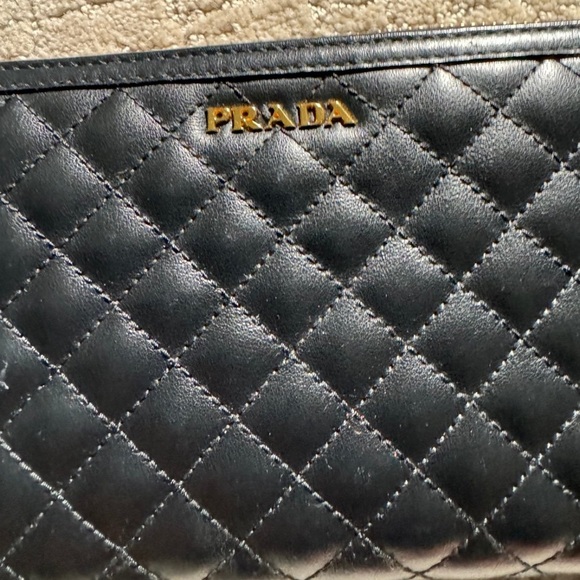 Prada Zip Wallet New Black and Gold - Picture 2 of 5